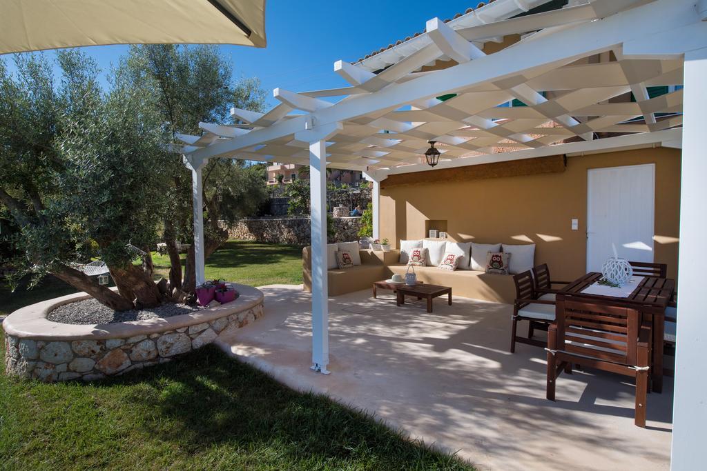 Villa Marilia Tsoukaladhes Exterior photo